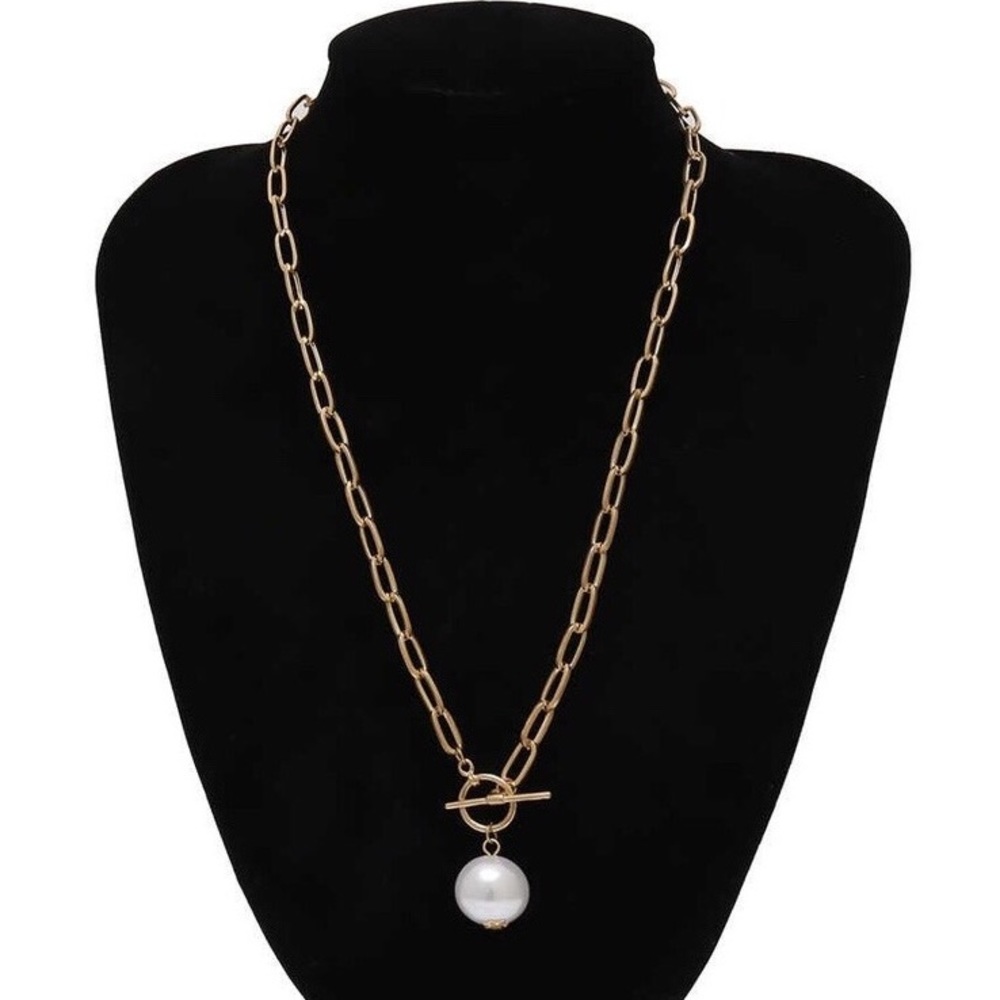 ✨3/$38 New Golden Chain Faux Pearl Toggle Clasp Front Closure Necklace T Bar - Picture 14 of 16
